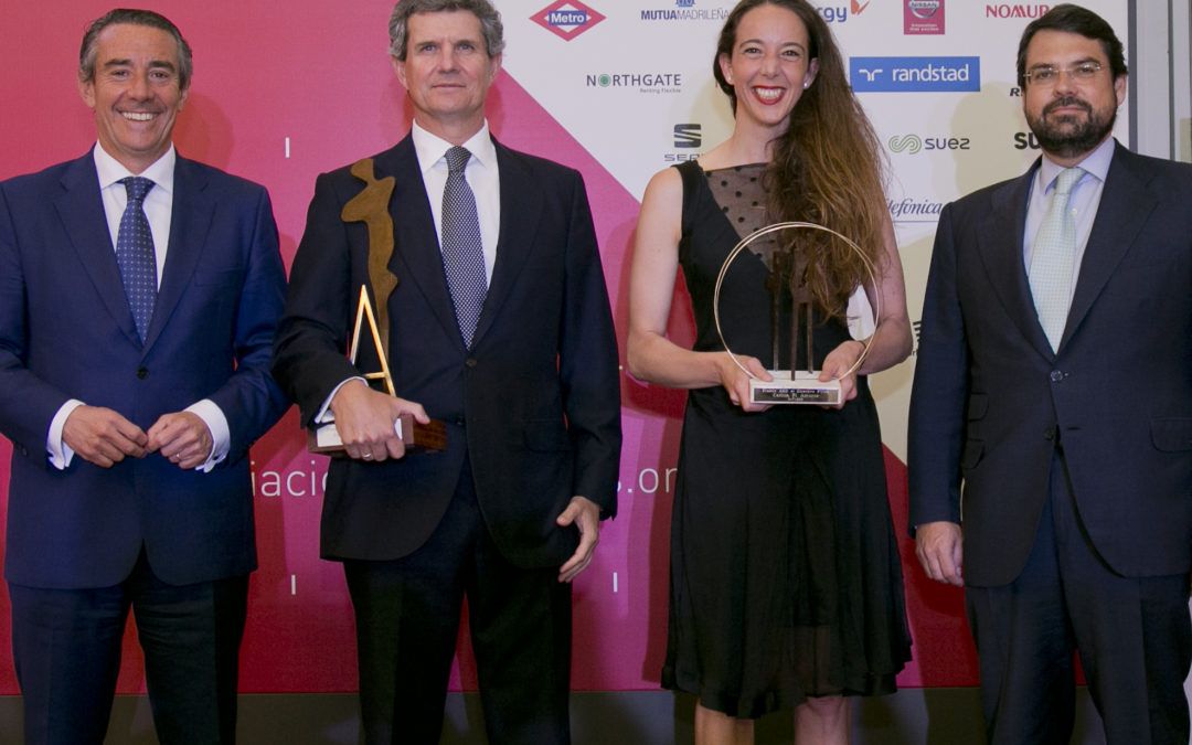 Francisco Riberas y Carlota Pi reciben los Premios AED como mejores directivos del año
