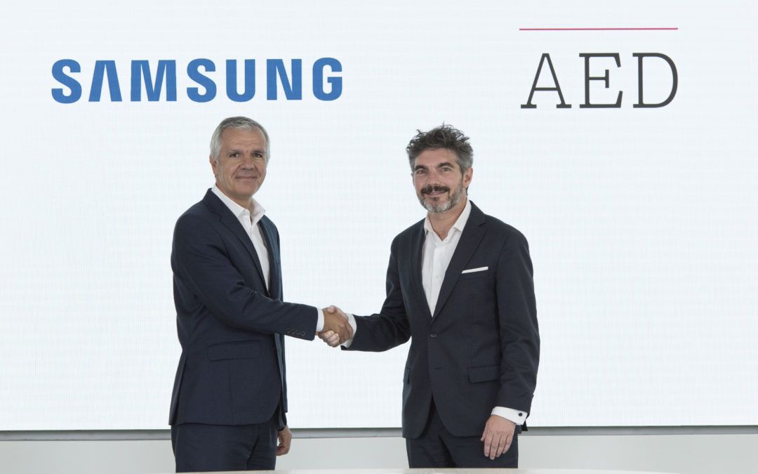 Samsung y la AED firman un acuerdo de colaboración